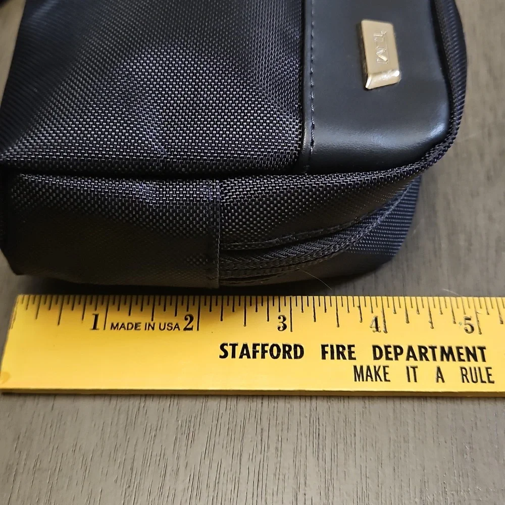 Tumi For Delta Black Travel Pouch